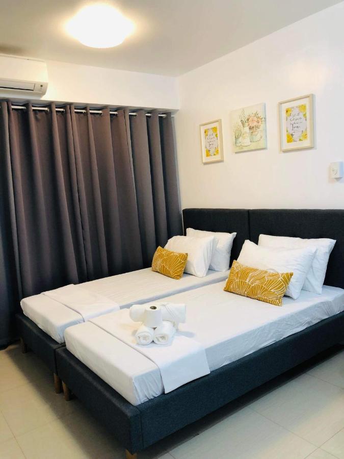 Ebony'S Place At Shore Residences Manila Exterior photo