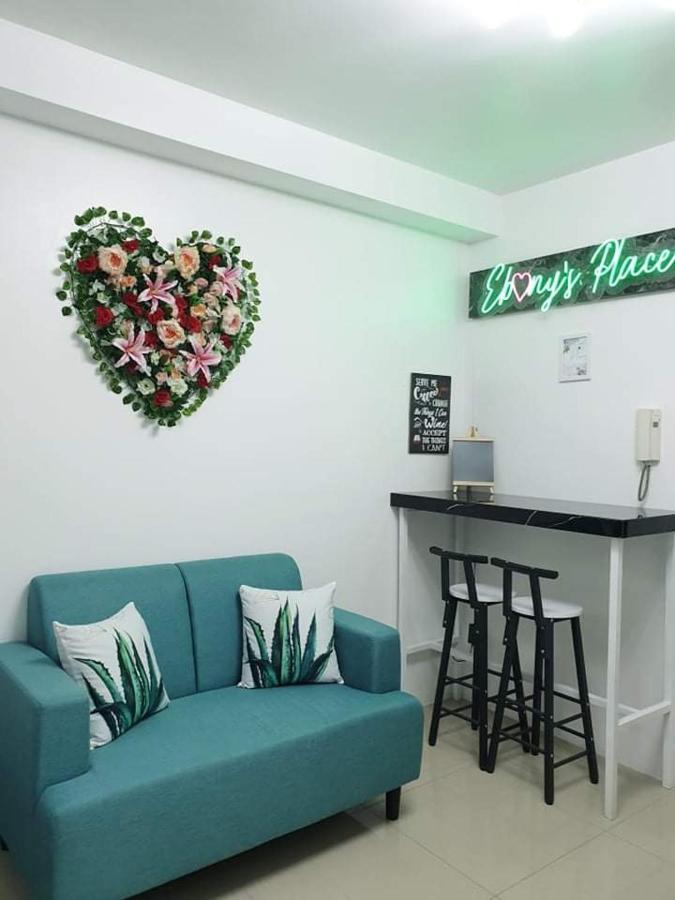 Ebony'S Place At Shore Residences Manila Exterior photo