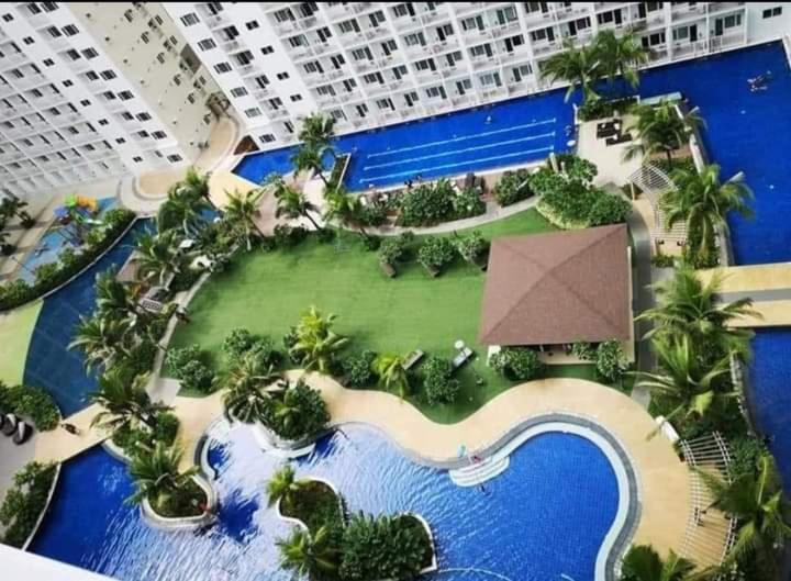 Ebony'S Place At Shore Residences Manila Exterior photo